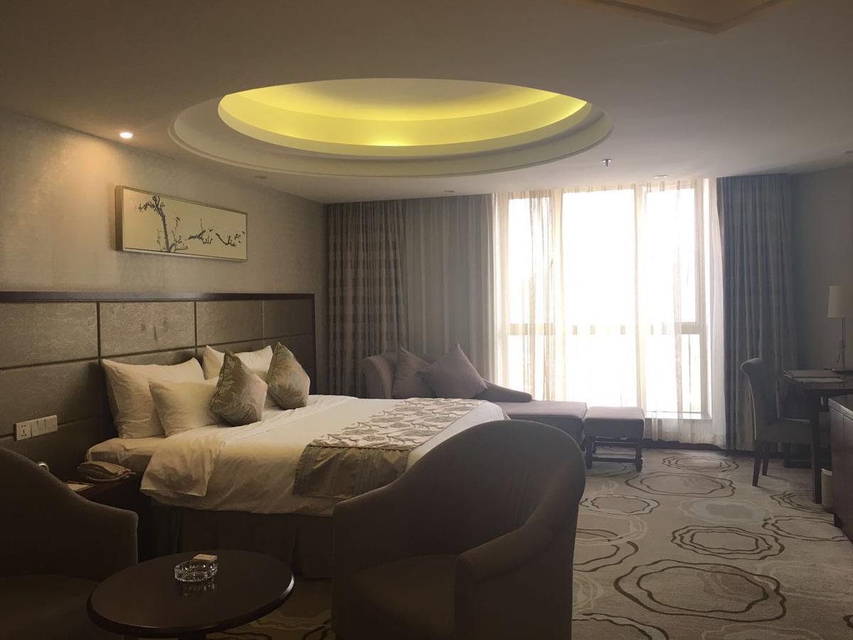 Manhatton Hotel จูไห่ ภายนอก รูปภาพ