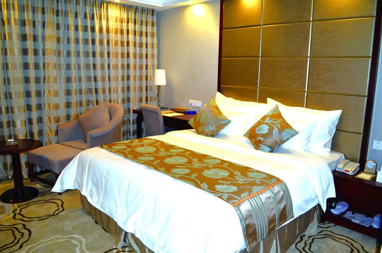 Manhatton Hotel จูไห่ ภายนอก รูปภาพ